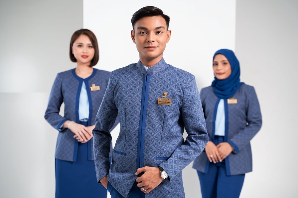 MAG Perkenal Uniform Baru Untuk Staf AeroDarat, Songket Pengganti Corak Batik Ikonik