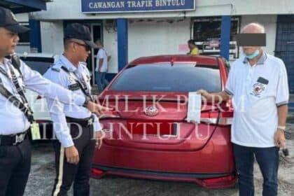 Halang Laluan Ambulans Di Bintulu, Pemandu Vios Rupanya Ada Masalah Pendengaran