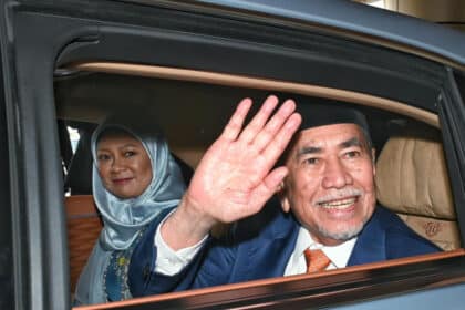 TYT Sarawak Dan Isteri Bakal Hadiri Rumah Terbuka Tahun Baru Cina Di BCCK