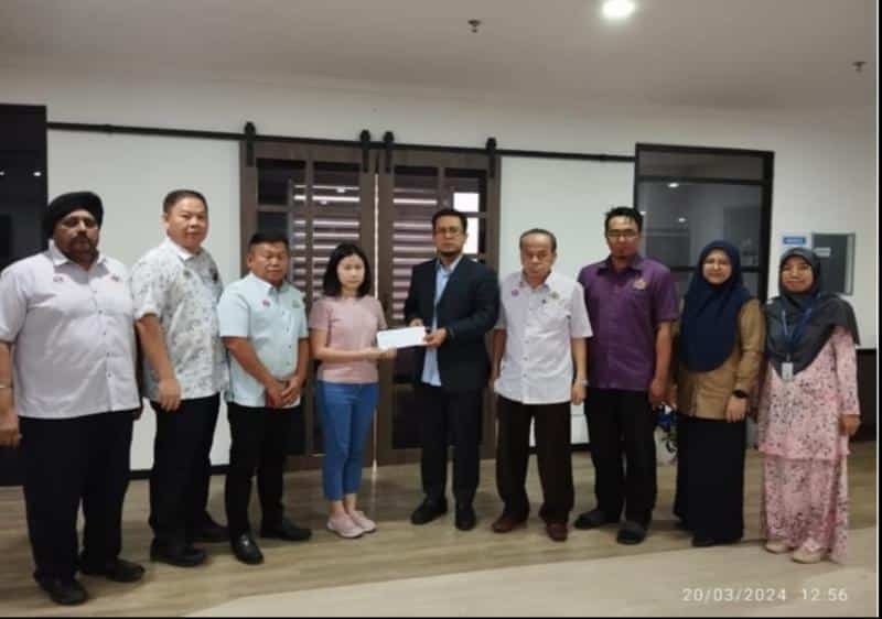 Isu Stoking Tertera Kalimah Allah, MPBP Serah Notis Batal Lesen Dan Tutup Operasi Kilang