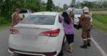 Bomba Selamatkan Dua Kanak-Kanak Terperangkap Dalam Kereta Di Miri