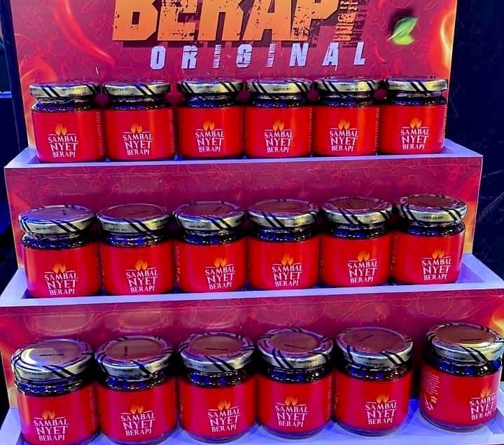 Khairul Aming Nafi Lantik Pasaraya Untuk Jual Sambal Dan Dendeng Nyet