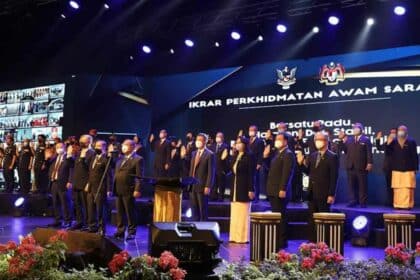 Kerajaan Negeri Umum Tiada Pencen Buat Penjawat Awam Baru Sarawak
