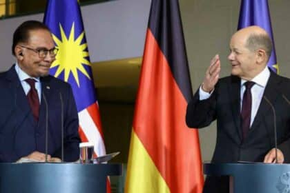 PMX Tular Seluruh Dunia Selepas Lantang Selar Kaunselor Jerman Yang Pertahan Israel