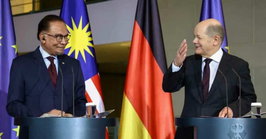 PMX Tular Seluruh Dunia Selepas Lantang Selar Kaunselor Jerman Yang Pertahan Israel