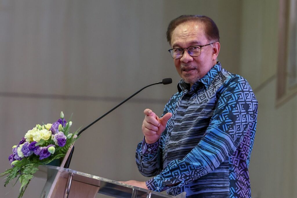 Penjawat Awam Gred 56 Ke Bawah Terima Bantuan Khas RM500 Sempena Hari Raya