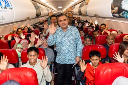 AirAsia Rai Penerbangan Tambang Tetap Ke Sabah Sarawak Sempena Sambutan Hari Raya