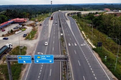 Laluan Lebuh Raya Pan Borneo Sarawak Fasa Pertama Akan Dibuka Sepenuhnya