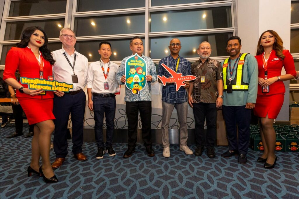 AirAsia Rai Penerbangan Tambang Tetap Ke Sabah Sarawak Sempena Sambutan Hari Raya