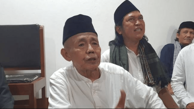 Sambut Aidilfitri Awal, Imam Mengaku 'Telefon Tuhan' Tanya Tarikh 1 Syawal