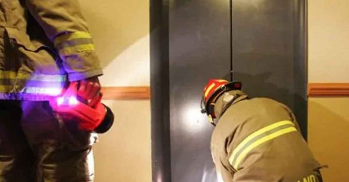 Sembilan Wanita Cemas Terperangkap Dalam Lif Di Sebuah Hotel Di Kuching