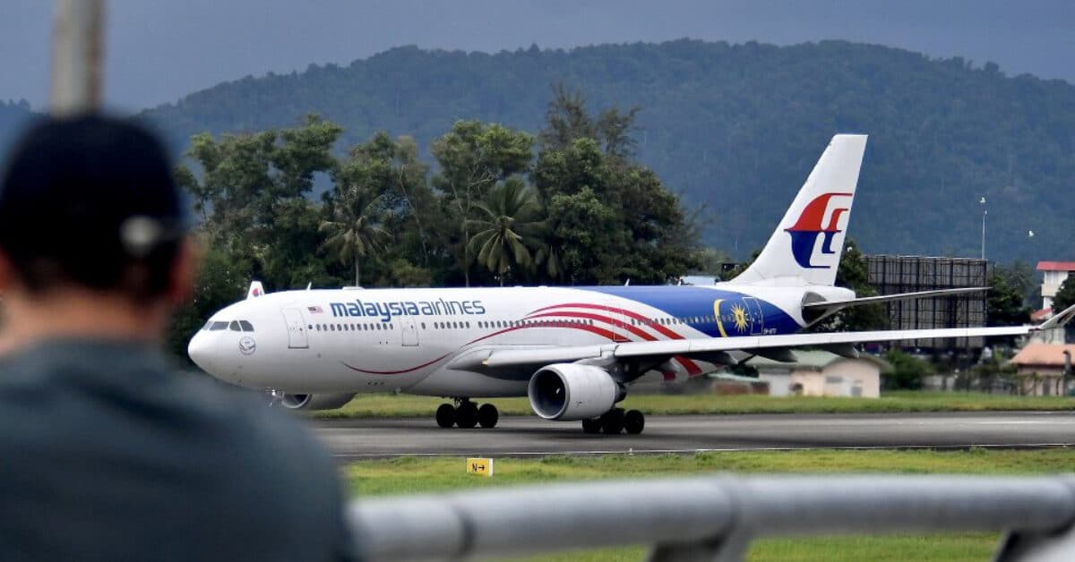 Semua Penerbangan Di Sarawak Kembali Beroperasi Selepas Letusan Gunung Berapi
