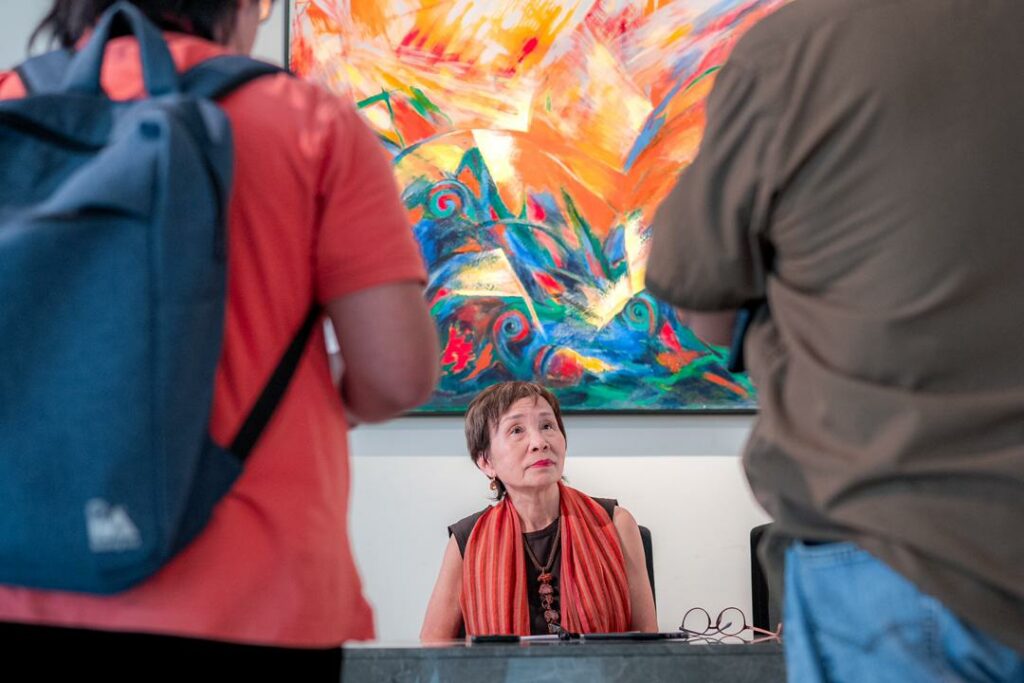 Joanne Lau, Pelukis Kontemporari Semi-Abstrak Dari Sibu Pamer Hasil Karya Solo Di Hoan Gallery