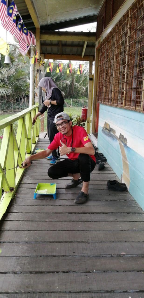 Guru Sekolah Pedalaman Di Sarawak Ini Ubah Bilik Darjah Jadi Cantik Guna Elaun Sendiri