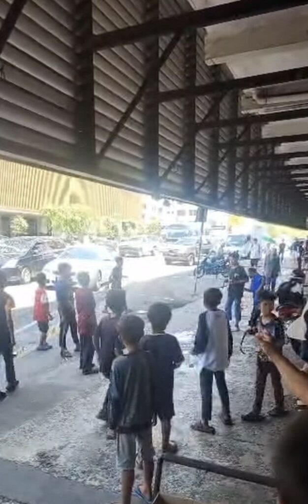 Kanak-Kanak Jadikan Jalan Raya 'Taman Permainan', Polis  Kota Kinabalu Bakal Buat Rondaan