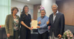 Alena Murang Terima Sijil Anak Negeri Sarawak, Galak Anak Campuran Untuk Daftar Status