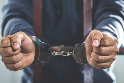 Banduan Didenda RM3K, Belasah Rakan Sel Dengan Besi Katil Di Kuching