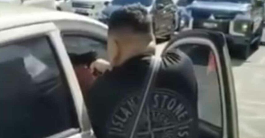Padah Bergurau Acu Pistol Di Metrocity Matang, Tiga Lelaki Akhirnya Ke Lokap