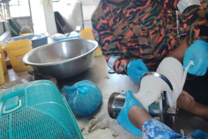 Pekerja Lelaki Hilang Beberapa Jari, Tangan Tersepit Pada Mesin Pengisar Daging Di Sibu