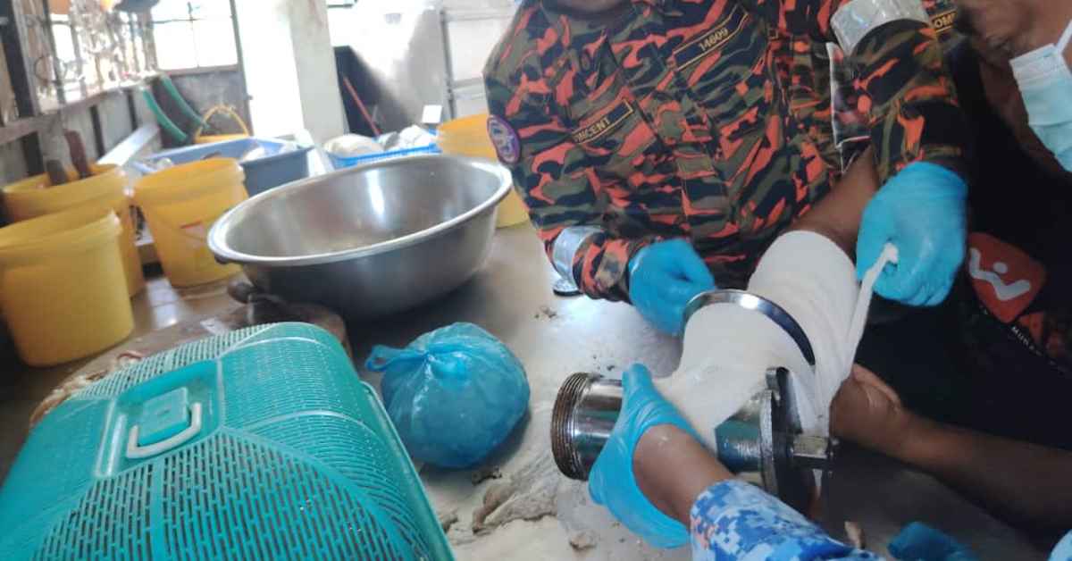 Pekerja Lelaki Hilang Beberapa Jari, Tangan Tersepit Pada Mesin Pengisar Daging Di Sibu