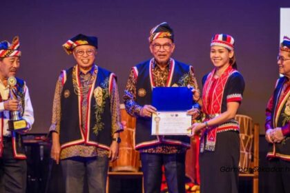 Empat Atlet Sarawak Ini Terima Anugerah Ikon Sukan Belia Dayak 2024