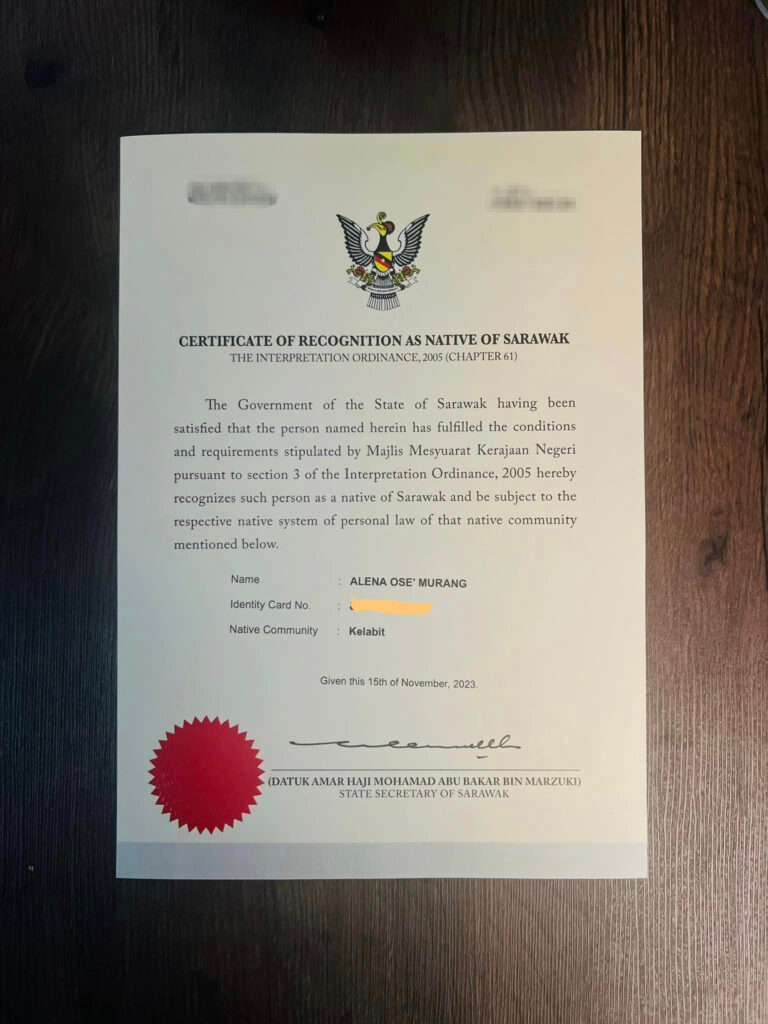 Alena Murang Terima Sijil Anak Negeri Sarawak, Galak Anak Campuran Untuk Daftar Status