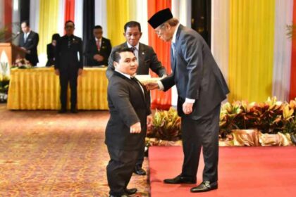 Badang Sarawak, Bonnie Bunyau Terima Anugerah Pingat Peringatan Cemerlang Jubli Intan
