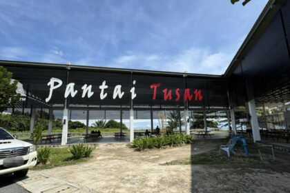 Lengkap Dengan Food Court, Pantai Tusan Bekenu Kini Dibuka Untuk Orang Ramai