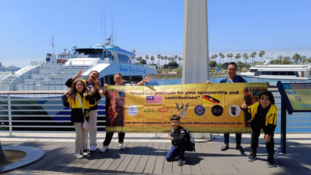 Wakili Malaysia Bawa Tarian Ngajat Di Amerika, Penari Cilik Dari Sarawak Ini Menang Emas
