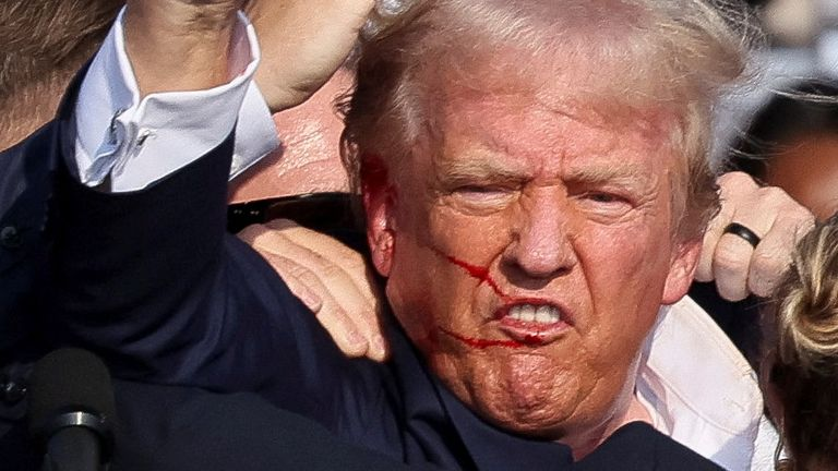 Netizen Dakwa Insiden Cubaan Bunuh Donald Trump Lakonan Semata-Mata