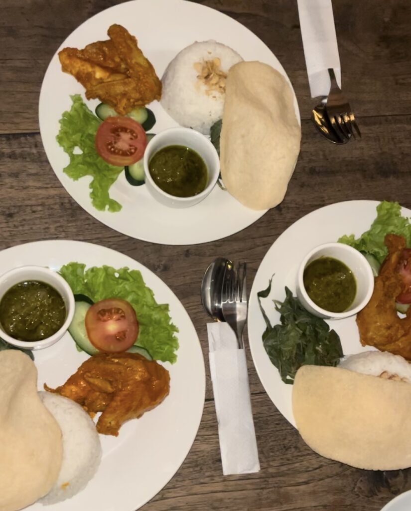 Dari Jawa Barat Ke Jakarta, Ini 14 Kedai Makan Wajib Cuba Di Indonesia
