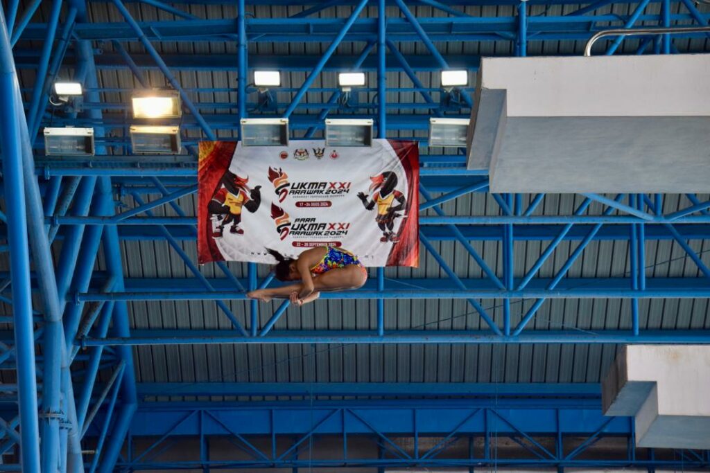 Atlet Muda Sarawak, Nurul Farisya Tumbangkan Juara Sukan SEA 2023