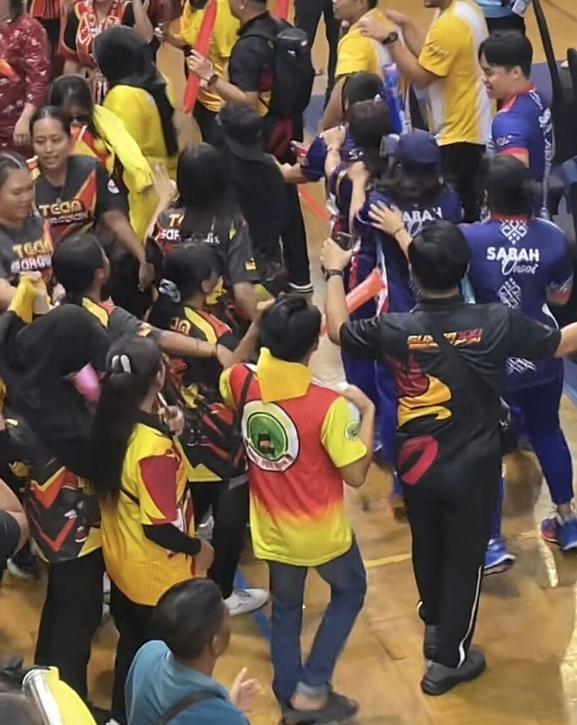 Semangat Nyanyi Lagu 'Original Sabahan', Keakraban Pasukan Sabah Sarawak Tular