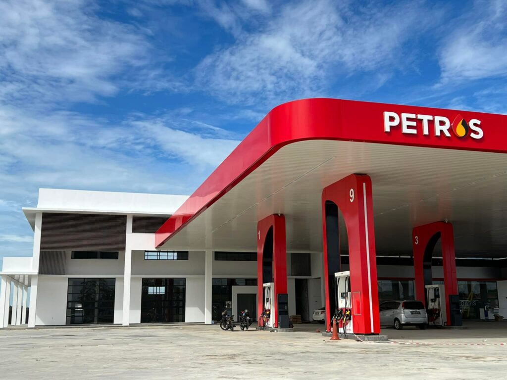 Syarikat Minyak Antarabangsa, LNG Bimbang Usaha Sarawak Mengawal Bekalan Gas