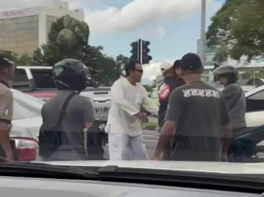 Kes Gaduh Jalan Padungan, Penyanyi Terkenal Hafiz Suip Dan Dua Lagi Individu Diperintah Bayar RM500