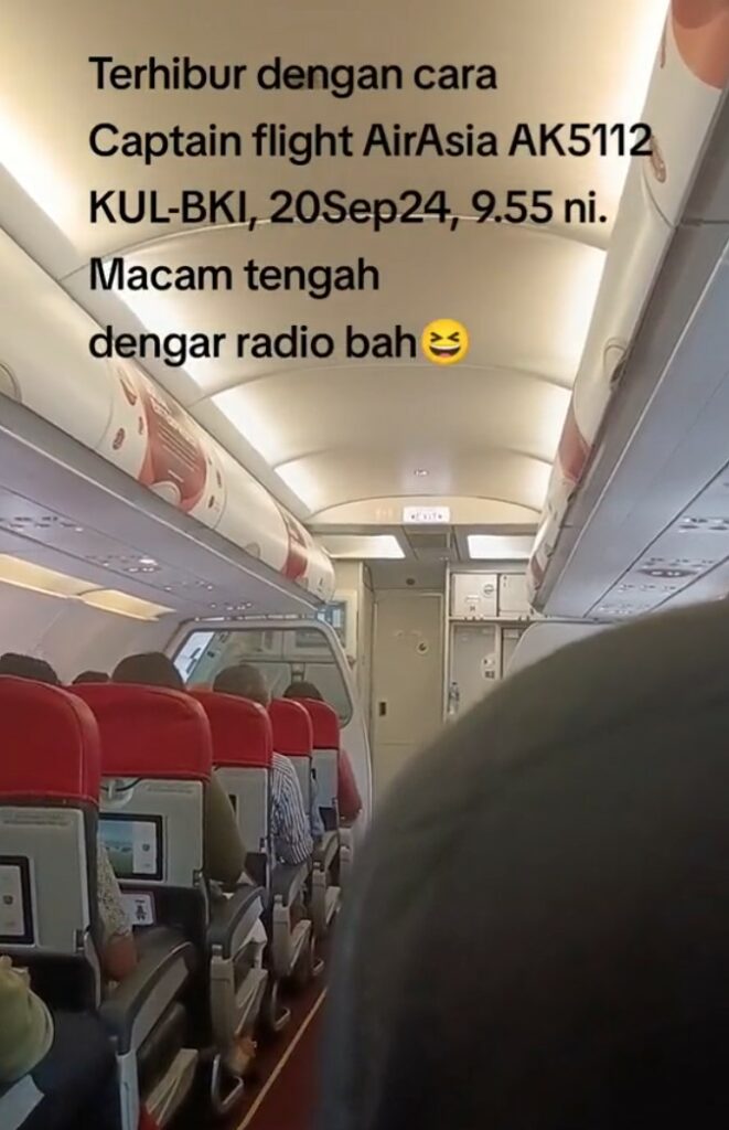 Juruterbang AirAsia Ini Bikin Penumpang Terhibur, Buat Pengumuman Seperti DJ Radio