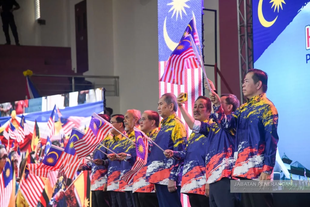 Loji Bio-Penapisan Minyak Mikroalga Akan Dibangunkan Di Bintulu