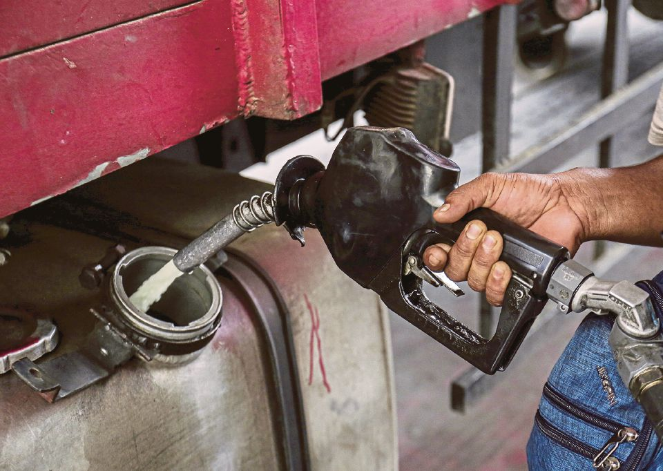 Kerjaan Tetap Pertahan Polisi Pengecualian Subsidi Diesel Untuk Sabah Dan Sarawak
