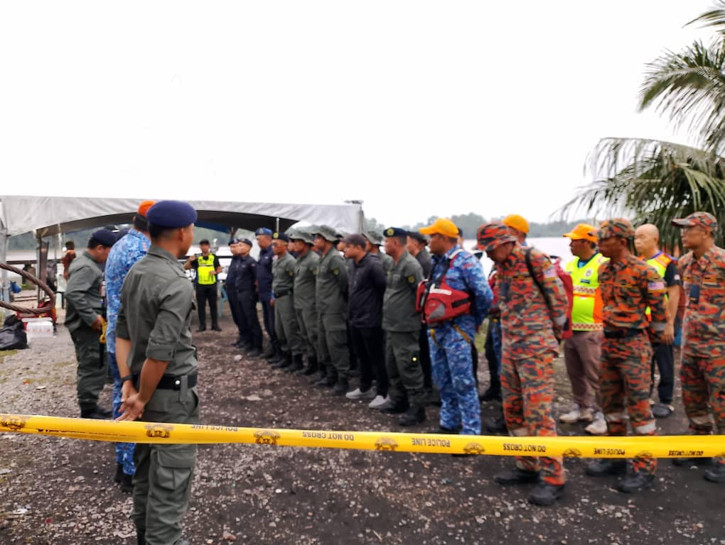 Operasi SAR Mencari 5 Mangsa Bot Karam Di Sungai Sarawak Gigih Diteruskan