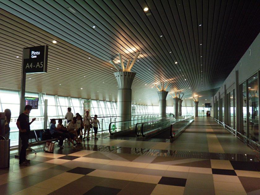 Pasangan Australia Bingung, Diusir Tanpa Sebab Selepas Menetap 10 Tahun Di Sabah