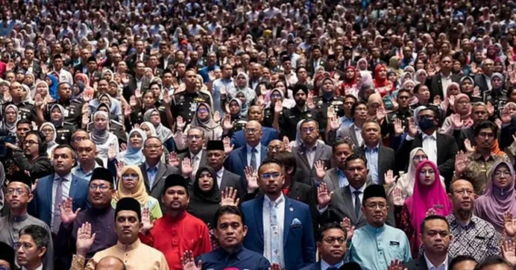 Penjawat Awam Sabah Bakal Nikmati Bonus 1 Bulan Gaji Januari Depan