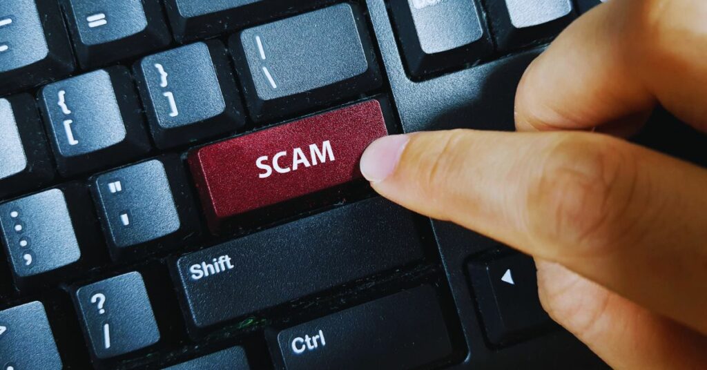 Diperdaya 'Oppa' Dari Tinder, Wanita Dari Sibu Rugi Lebih RM 80K Akibat Terpedaya Love Scam