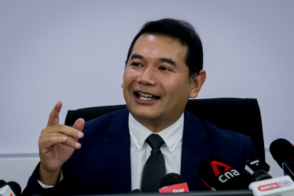 Penemuan Baru Hanya Di Sabah Sarawak, Semenanjung Malaysia Semakin Berkurangan Sumber Minyak Dan Gas