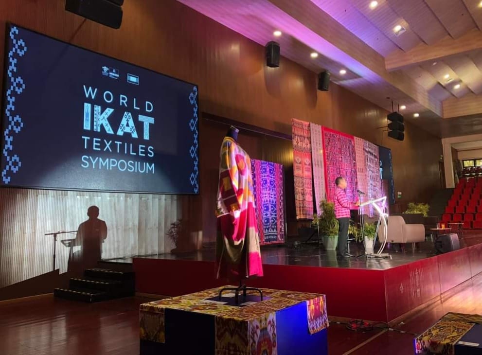 Pua Kumbu Kini Mendunia Di World Ikat Textiles Symposium Filipina
