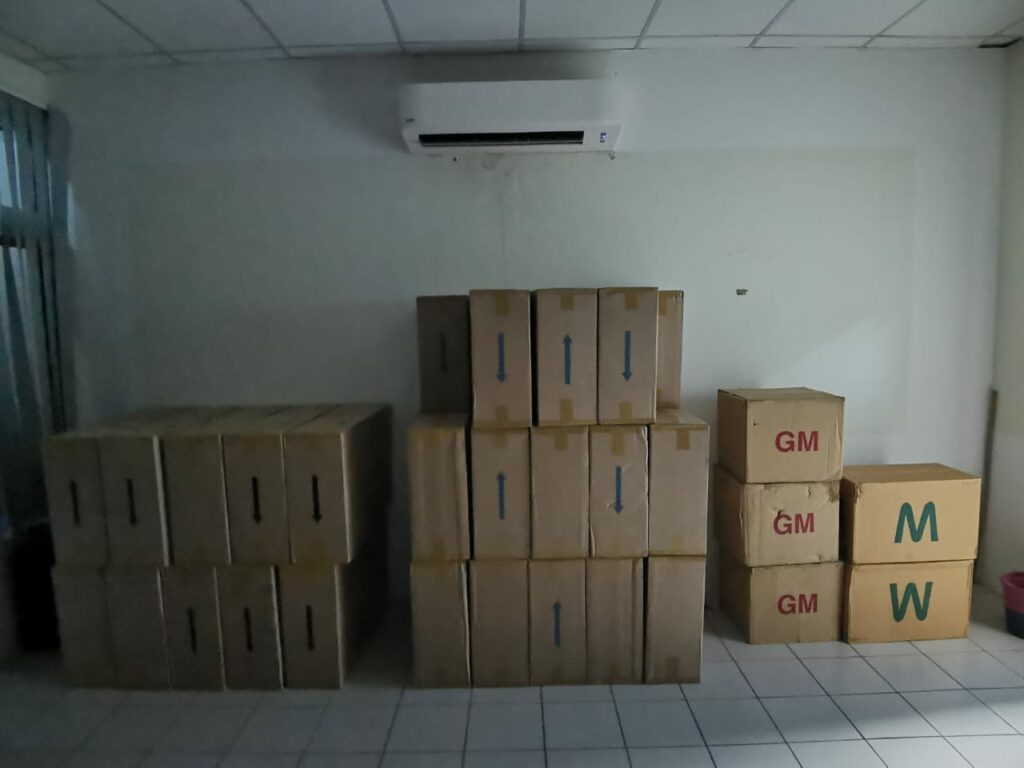 Rumah Sewa Jadi Port, Rokok Seludup Ratusan Ribu Diserbu Di Limbang