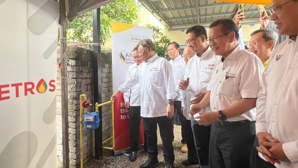 Sarawak Bakal Nikmati Pemasangan Paip Gas Percuma Jika Dana PETROS Mencukupi