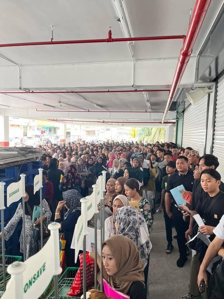 Ratusan Beratur Temuduga Di Sandakan, Isu Gaji Dan Jobless Terus Jadi Bualan