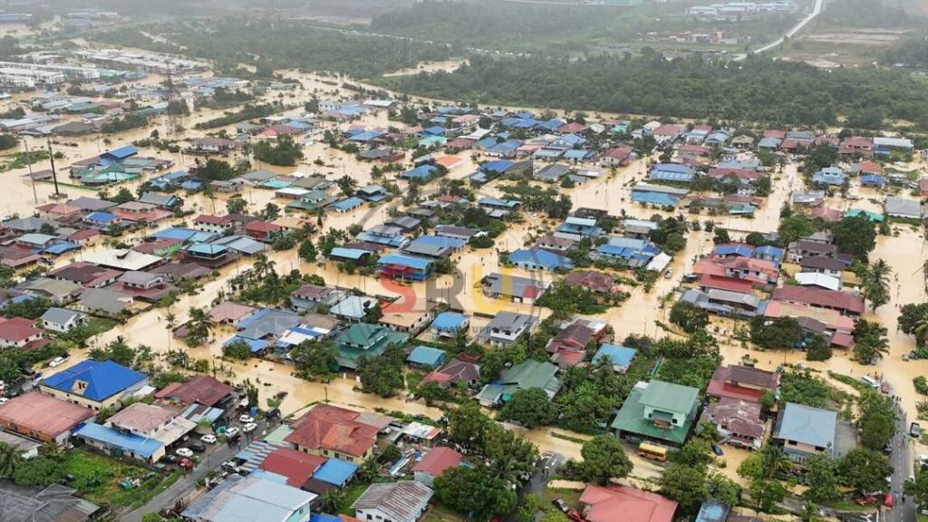 Sarawak Dalam Keadaan Genting, Bintulu Dan Miri Dilanda Banjir Teruk