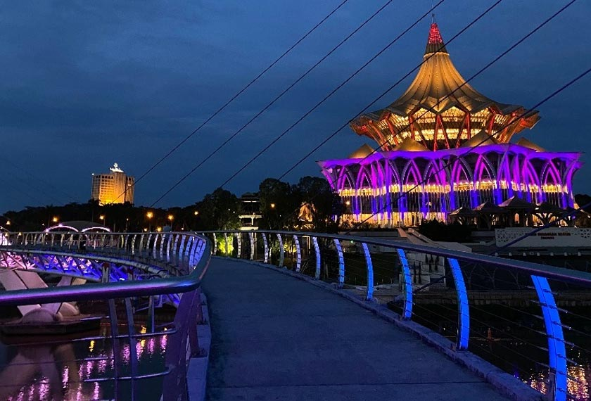 Premier Sarawak, Abang Johari Terima Anugerah Berprestij Felo Kehormat MIP