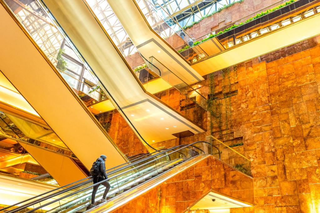 Pemilik Syarikat Ini Dedah Donald Trump Pilih Batu Marmar Dari Sabah Untuk Hias Trump Tower